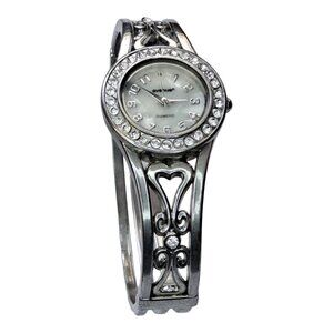 The Avenue Watch Silver Tone Quartz Analog Ladies Clasp Bracelet Rhinestone Read